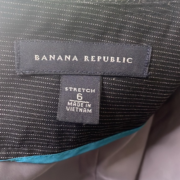 Banana Republic Women's Wool + Elastane Pin Stripe Pencil Skirt Black Size 6 - Picture 5 of 7